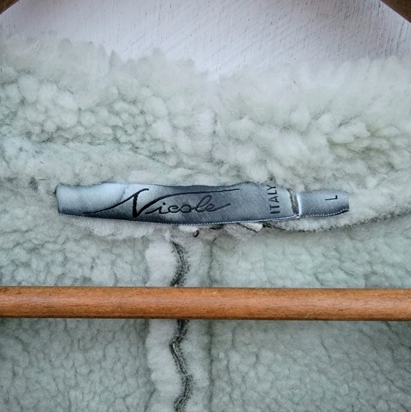 Sage Italian Leather Button Vest with Faux Fur Lining - Picture 9 of 11